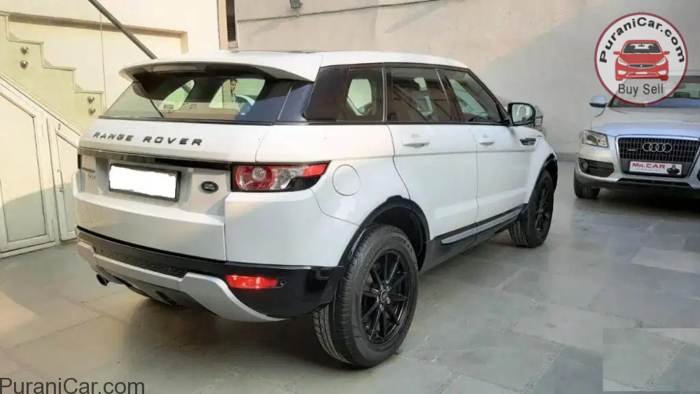 Used 2013 Land Rover Range Rover car in Delhi for Rs. 2250000